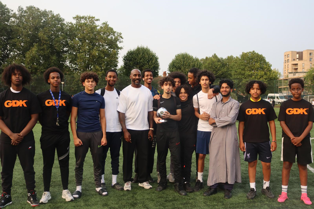 Jason Roberts with JRF volunteers and winners of tournament