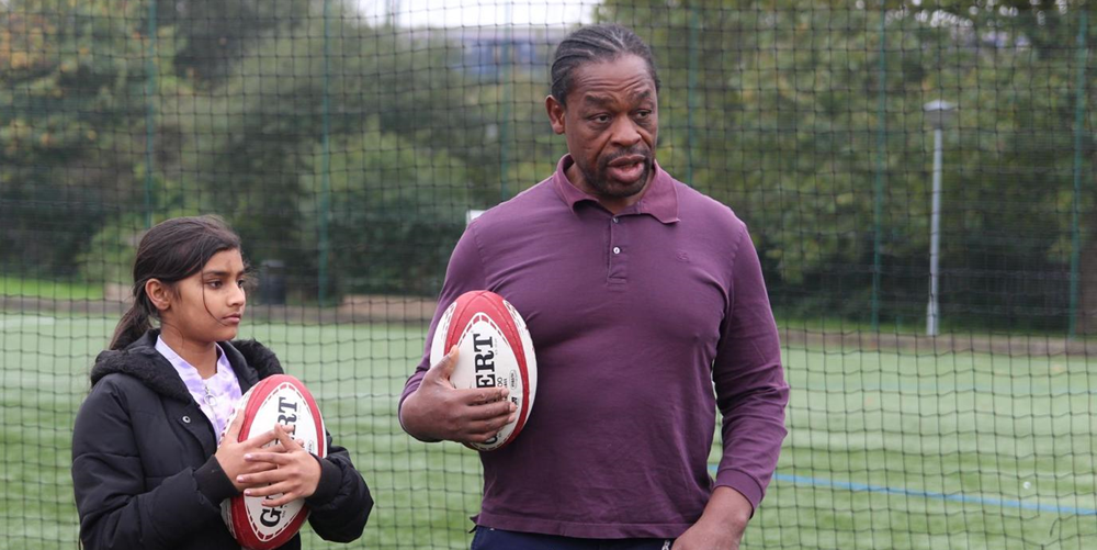 Serge Betsen visits EmpowerHer Rugby project